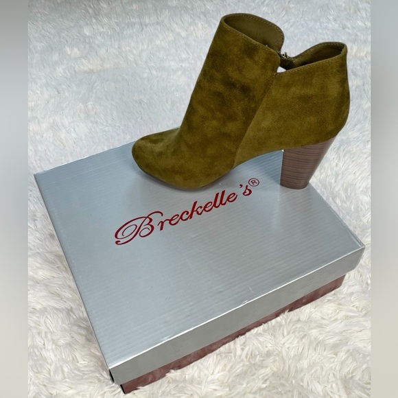 Breckelle's | Gina Suede Booties | NIB! - Picture 2 of 6
